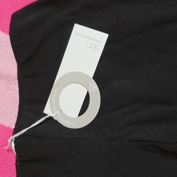 SKIN APHRODITE BLACK ORGANIC PIMA COTTON BIKE SHORTS - Picture 4 of 6